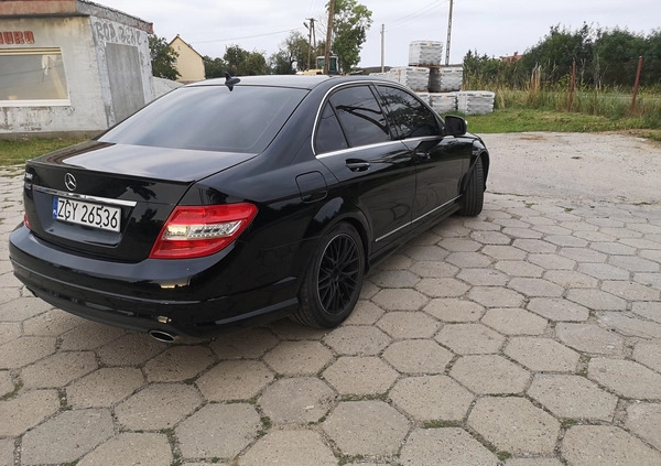 Mercedes-Benz Klasa C cena 31000 przebieg: 370000, rok produkcji 2007 z Krajenka małe 92